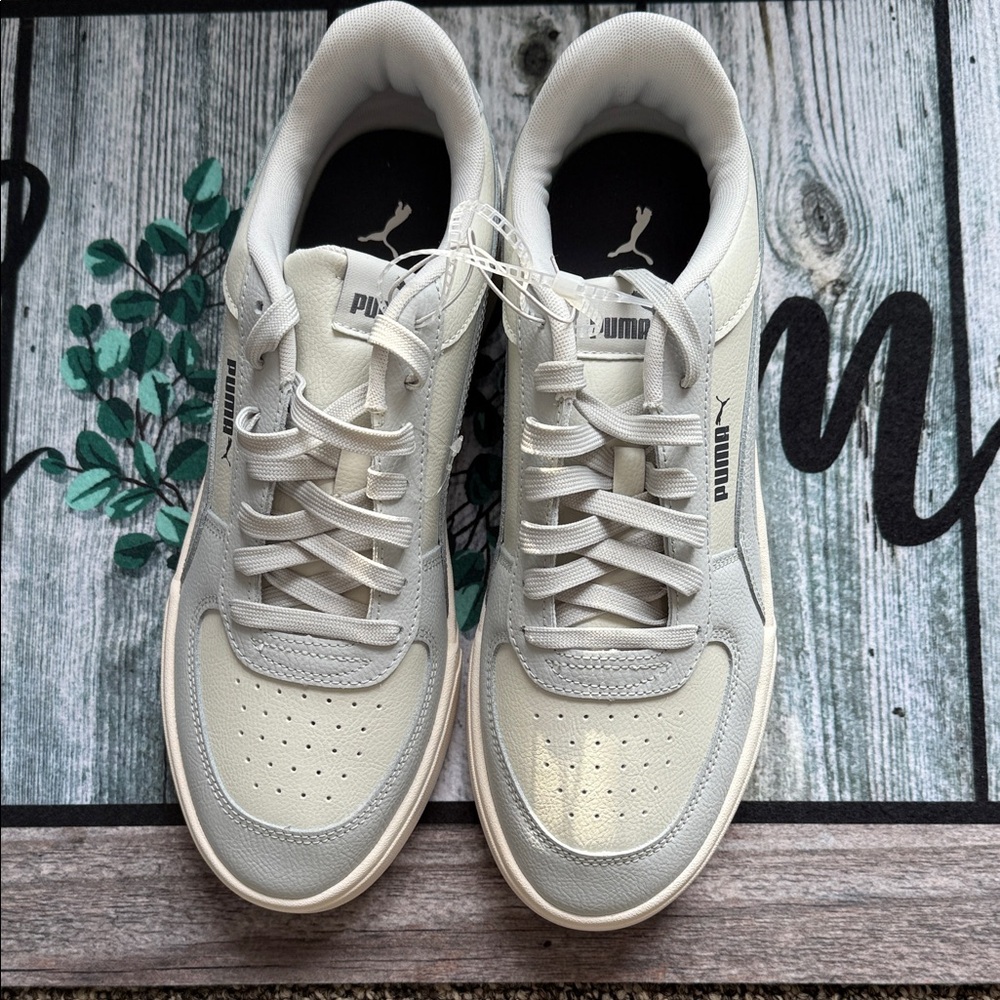 Puma Ivory and Light Gray Sneakers
